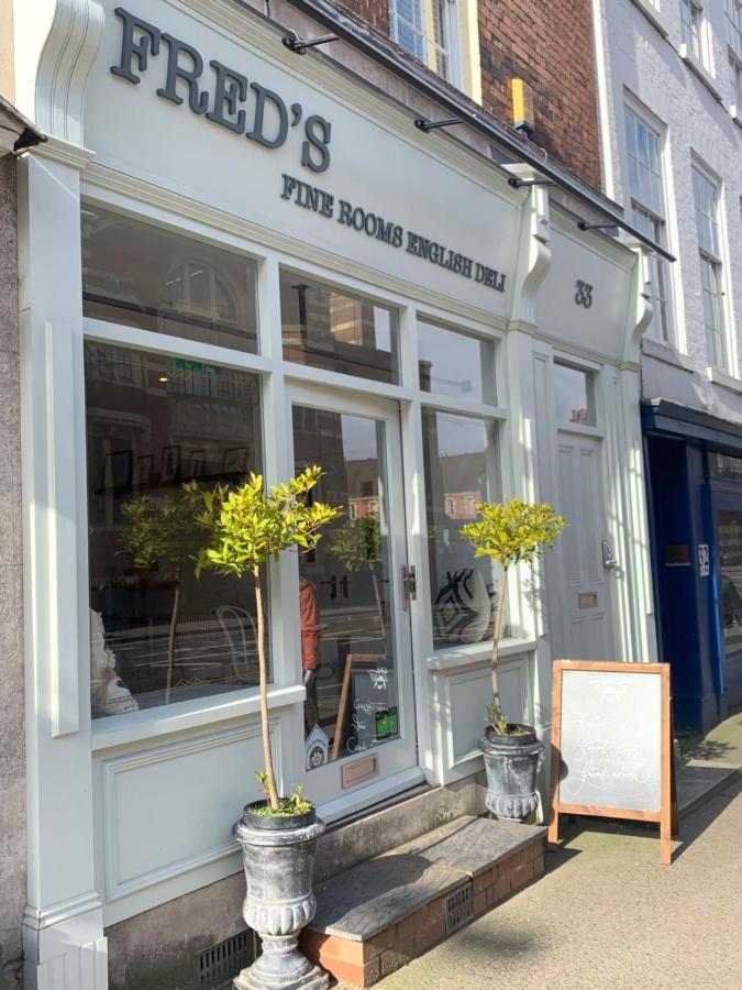 Upstairs At 33 - Self Check In Boutique Accommodation In Worcester Centre Esterno foto