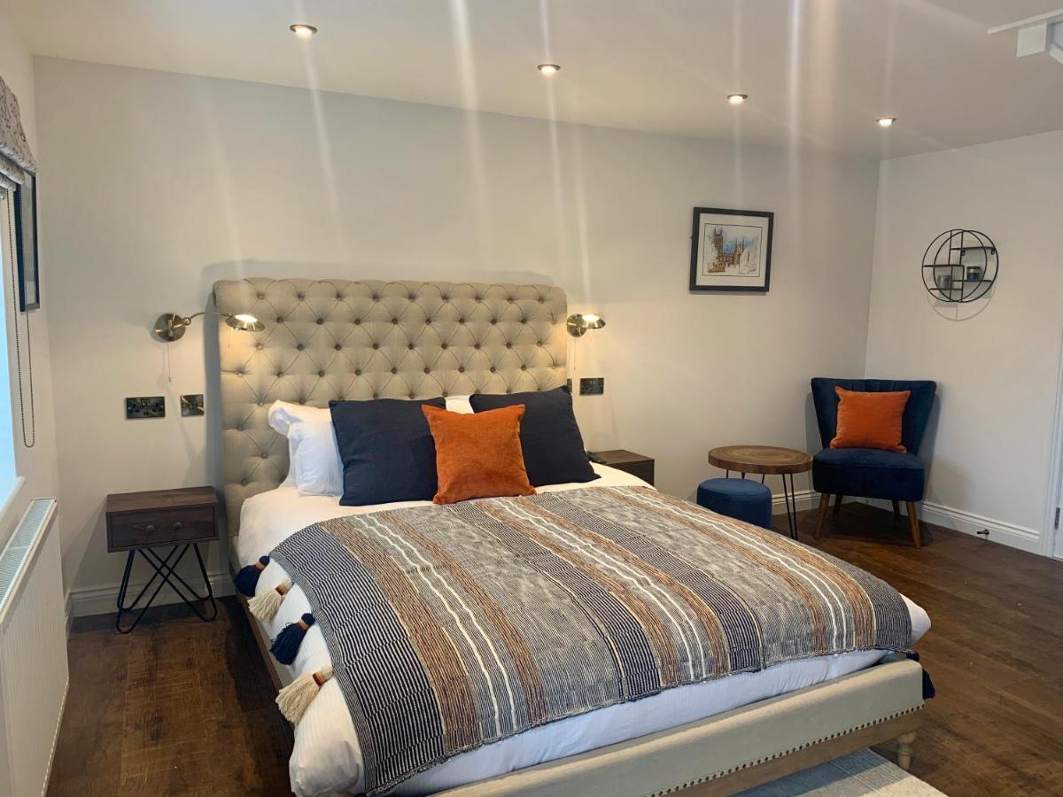 Upstairs At 33 - Self Check In Boutique Accommodation In Worcester Centre Esterno foto