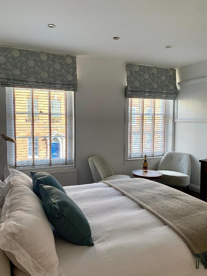 Upstairs At 33 - Self Check In Boutique Accommodation In Worcester Centre Esterno foto