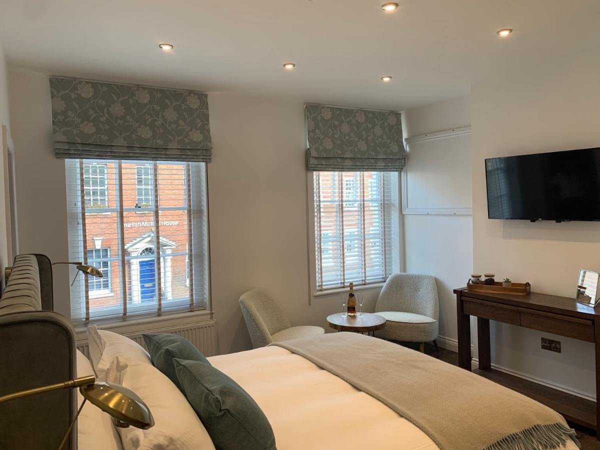 Upstairs At 33 - Self Check In Boutique Accommodation In Worcester Centre Esterno foto